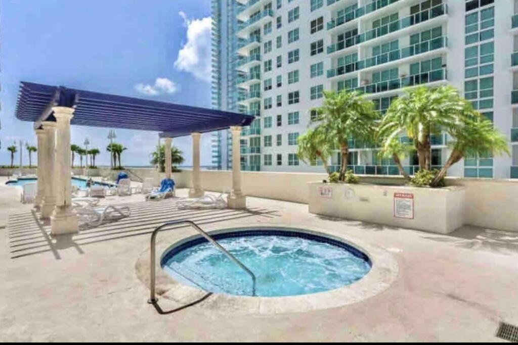 Incredible Ocean View 3 Bedrooms Unit Miami Exterior photo